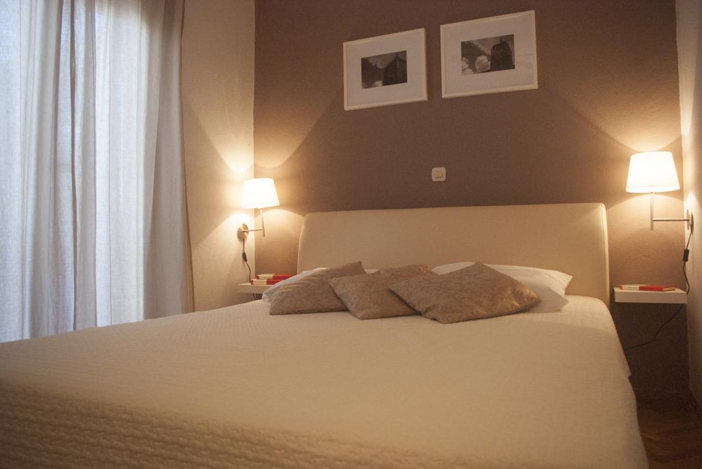 Apartments Vongula Trogir Extérieur photo